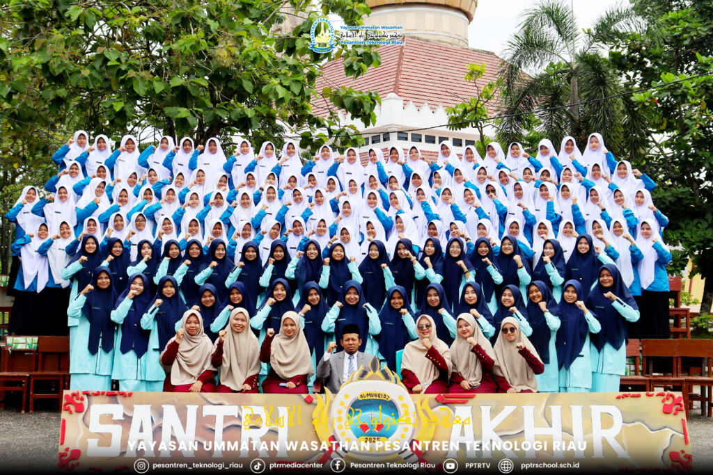 SANTRI PUTRI